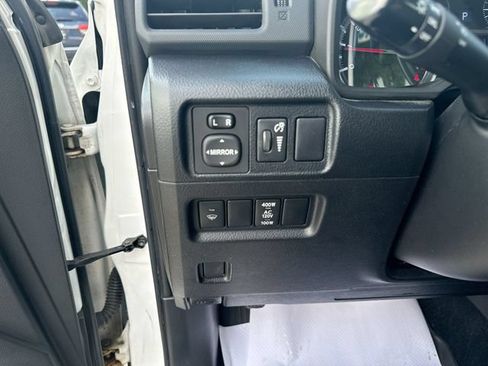 Used 2017 Toyota 4Runner SR5 Premium AWD/4WD image 19