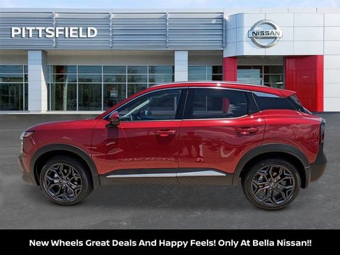 New 2026 Nissan Kicks SR w/ SR Premium Package AWD/4WD image 7