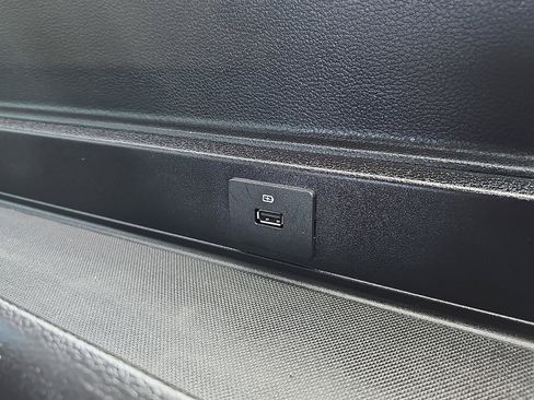 Used 2020 Ford Expedition Max Limited image 11