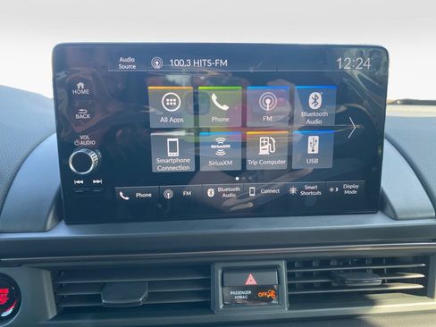 Used 2024 Honda Pilot TrailSport image 17