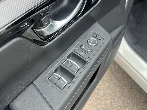 Used 2024 Honda CR-V EX-L image 11