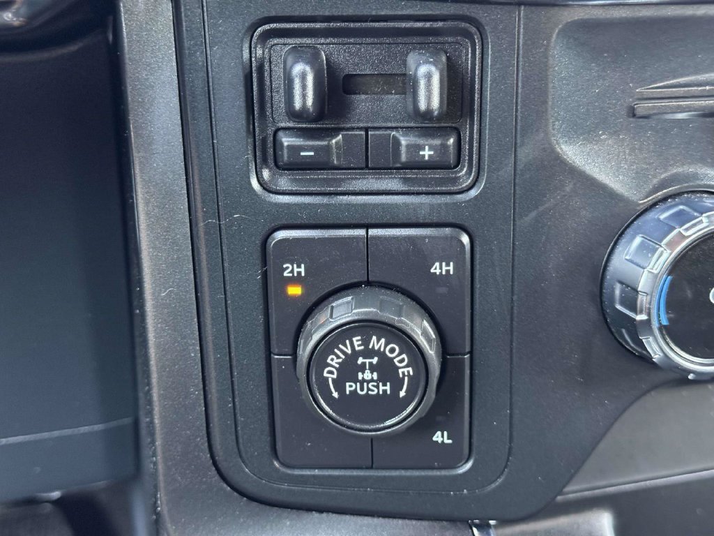Used 2022 Ford F150 XLT w/ Equipment Group 302A High AWD/4WD image 9