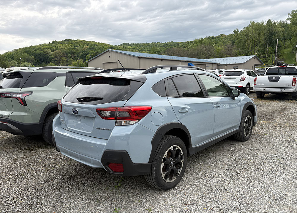 Used 2023 Subaru Crosstrek 2.0i AWD/4WD image 3
