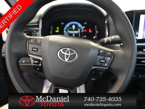 Certified 2025 Toyota Camry LE FWD image 21