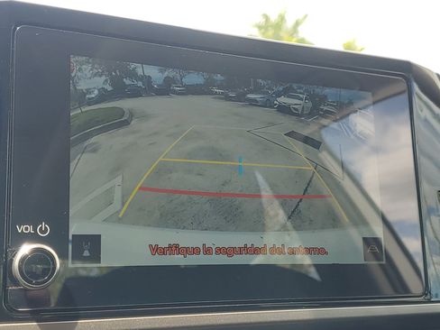Used 2025 Toyota Camry LE FWD image 27