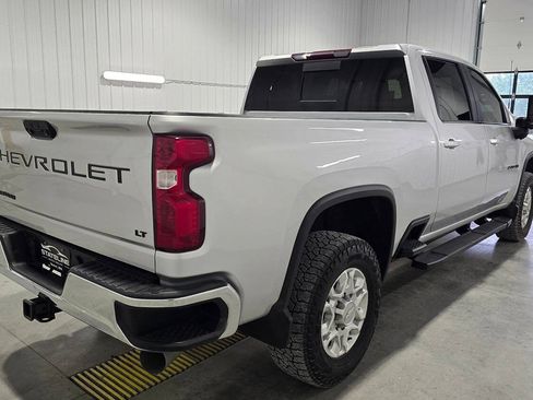 Used 2020 Chevrolet Silverado 2500 LT w/ Convenience Package AWD/4WD image 5