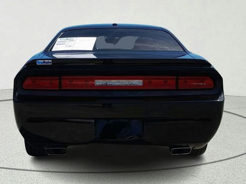 Used 2014 Dodge Challenger R/T RWD image 4