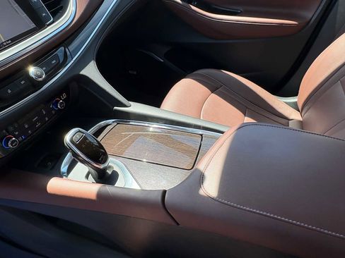 Used 2019 Buick Enclave Avenir w/ Avenir Technology Package AWD/4WD image 23