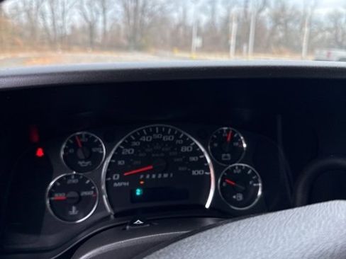 Used 2023 Chevrolet Express 3500 w/ Power Convenience Package image 16