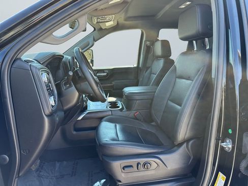 Used 2023 GMC Sierra 2500 SLT w/ SLT Convenience Package image 9