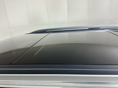 Used 2020 Ford Explorer Limited AWD/4WD image 9