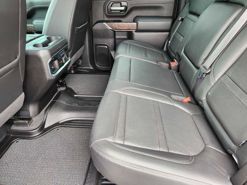 Used 2022 GMC Sierra 2500 Denali AWD/4WD image 10