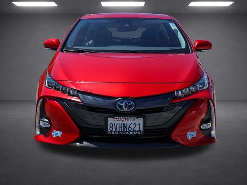Used 2021 Toyota Prius Prime Limited FWD image 9
