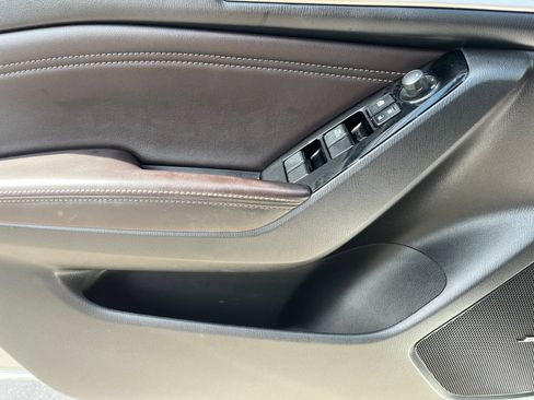 Used 2018 MAZDA MAZDA3 Touring FWD image 15
