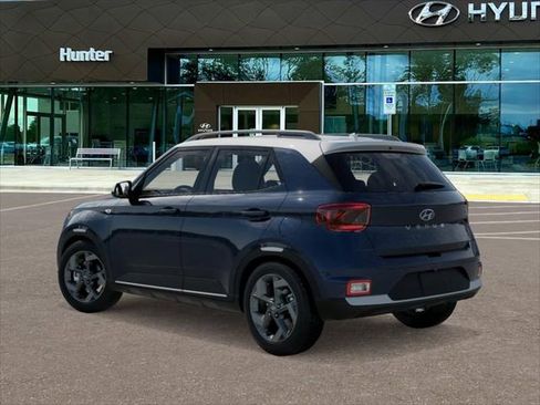 New 2026 Hyundai Venue SEL FWD image 5