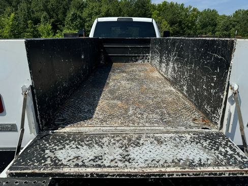 Used 2021 RAM 3500 Tradesman image 22