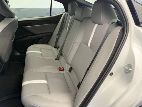 Used 2025 Toyota Camry SE w/ Convenience Package AWD/4WD image 64