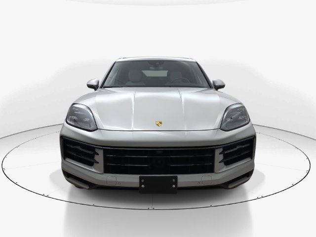 Used 2024 Porsche Cayenne AWD/4WD image 9