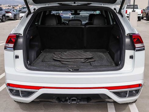 Used 2022 Volkswagen Atlas Cross Sport SEL R-Line image 27