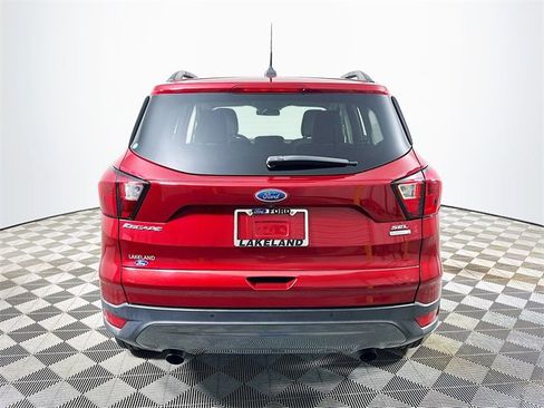 Used 2019 Ford Escape SEL image 4