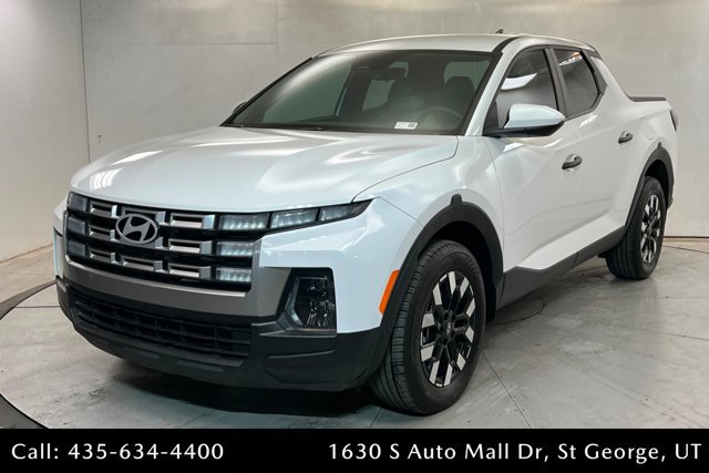 Used 2025 Hyundai Santa Cruz SE AWD/4WD image 1