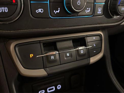 Used 2023 GMC Terrain Denali w/ Black Diamond Edition AWD/4WD image 35