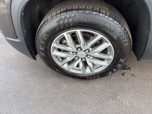 Used 2019 GMC Acadia SLE image 47