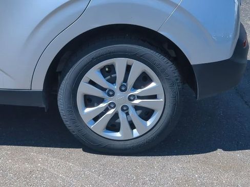 Used 2020 Kia Soul LX FWD image 13