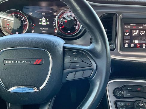 Used 2019 Dodge Challenger SXT RWD image 24