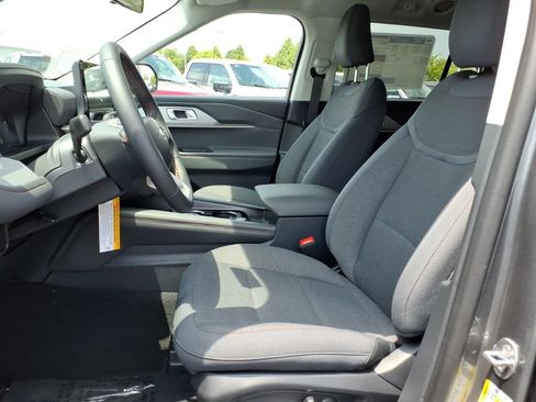 Used 2026 Ford Explorer Active AWD/4WD image 11