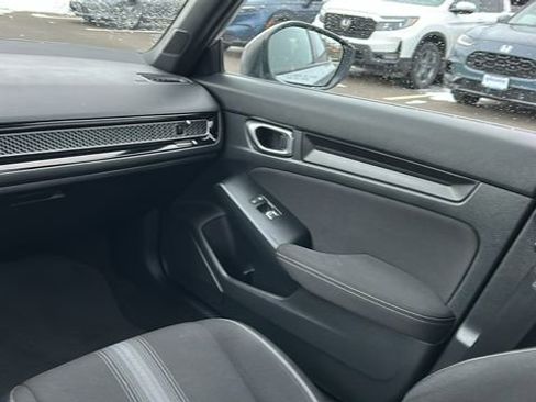 Used 2023 Honda Civic Sport image 22