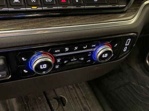 Certified 2026 GMC Sierra 1500 SLE w/ Preferred Package AWD/4WD image 30