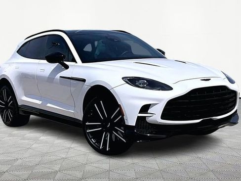 Used 2023 Aston Martin DBX 707 image 10