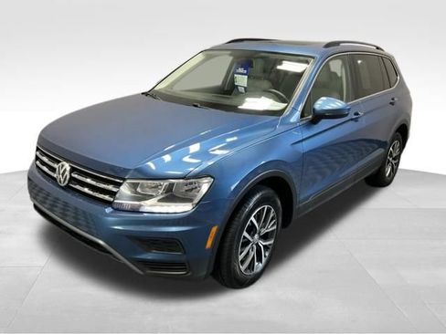 Used 2019 Volkswagen Tiguan SE w/ Panoramic Sunroof Package AWD/4WD image 1