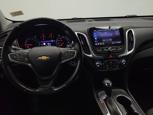 Used 2020 Chevrolet Equinox LT image 22