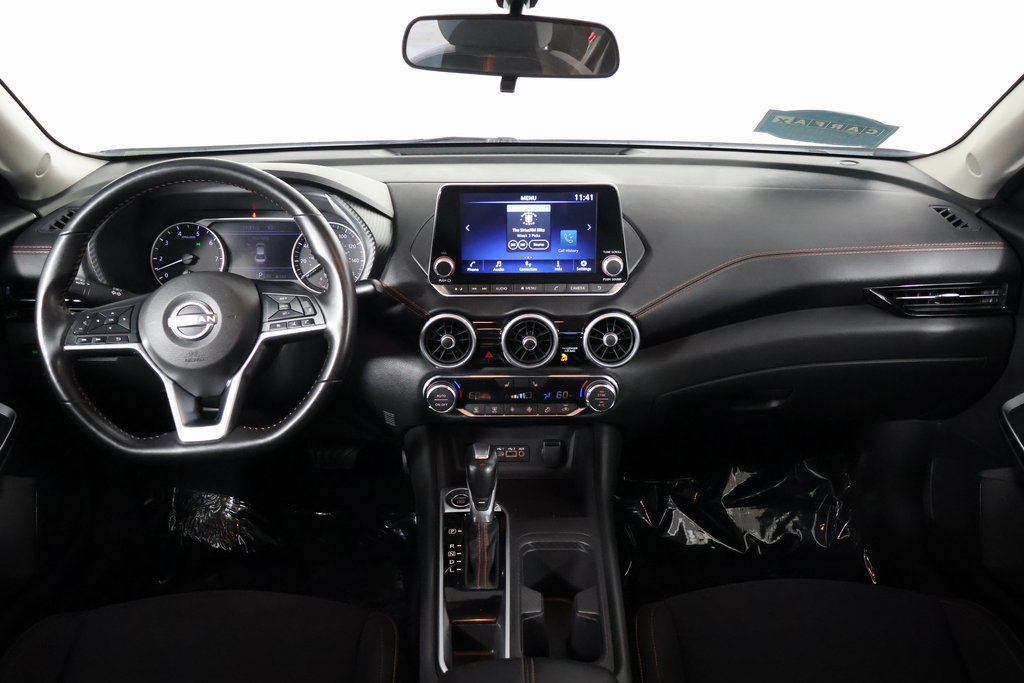 Used 2025 Nissan Sentra SR FWD image 8