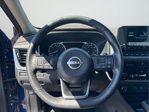 Certified 2023 Nissan Rogue SL w/ SL Premium Package FWD image 14