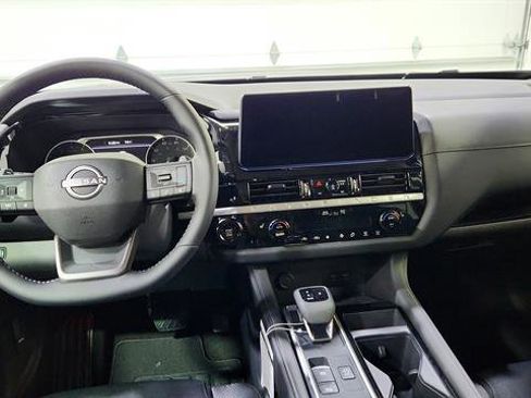 New 2026 Nissan Pathfinder SV image 24