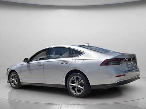 Used 2023 Honda Accord EX image 8