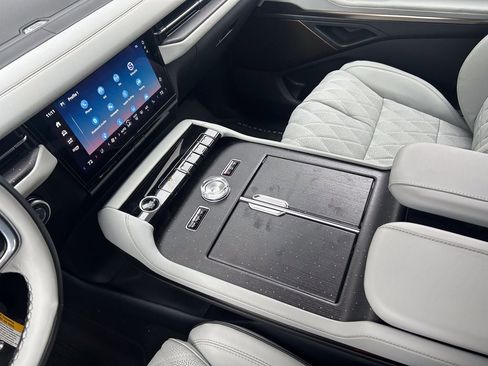 New 2026 Lincoln Navigator Black Label AWD/4WD image 35