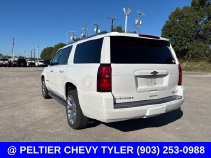 Used 2019 Chevrolet Suburban Premier RWD image 6