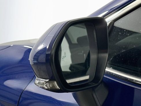 Used 2025 Toyota Camry XLE FWD image 36