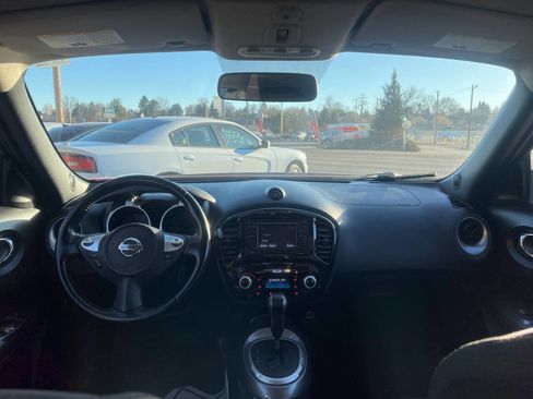 Used 2012 Nissan Juke SV image 9