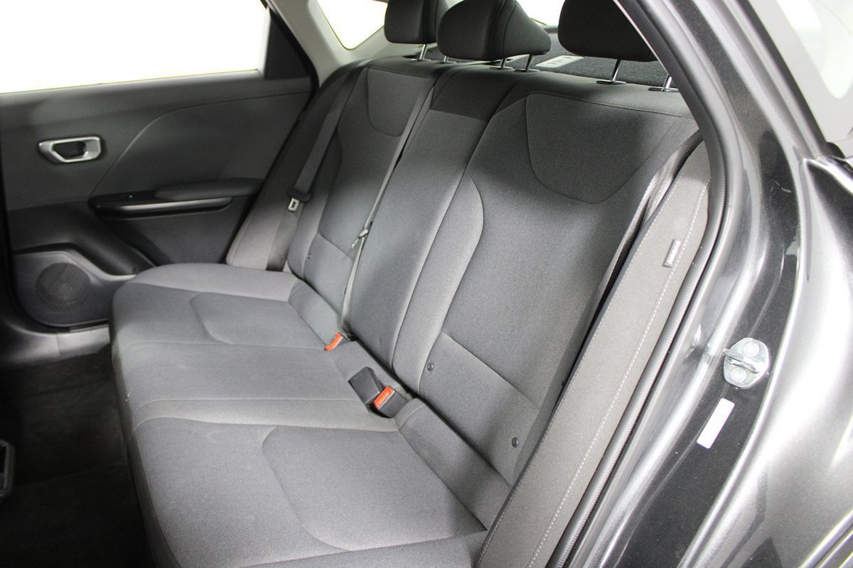 Used 2025 Kia K4 FWD image 22
