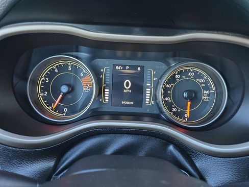 Used 2017 Jeep Cherokee Latitude image 21