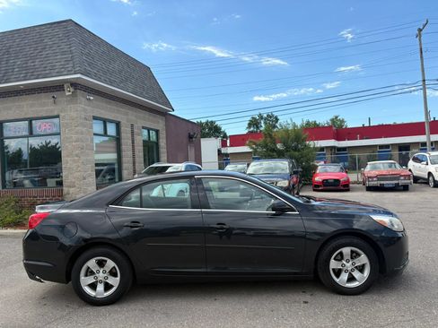 Used 2013 Chevrolet Malibu LS w/ Protection Package FWD image 4