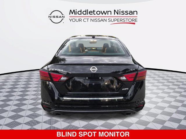 Certified 2021 Nissan Altima 2.5 SR w/ SR Premium Package AWD/4WD image 5