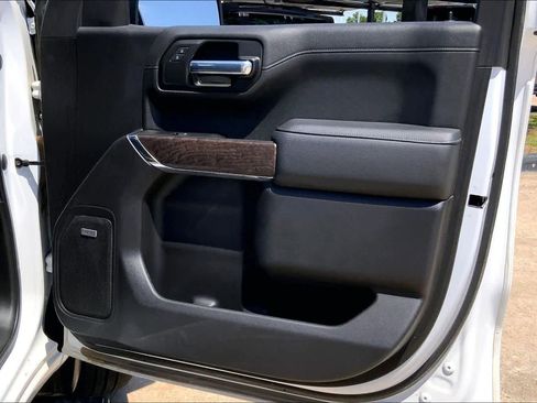 Certified 2021 GMC Sierra 1500 Denali w/ Denali Premium Package AWD/4WD image 22