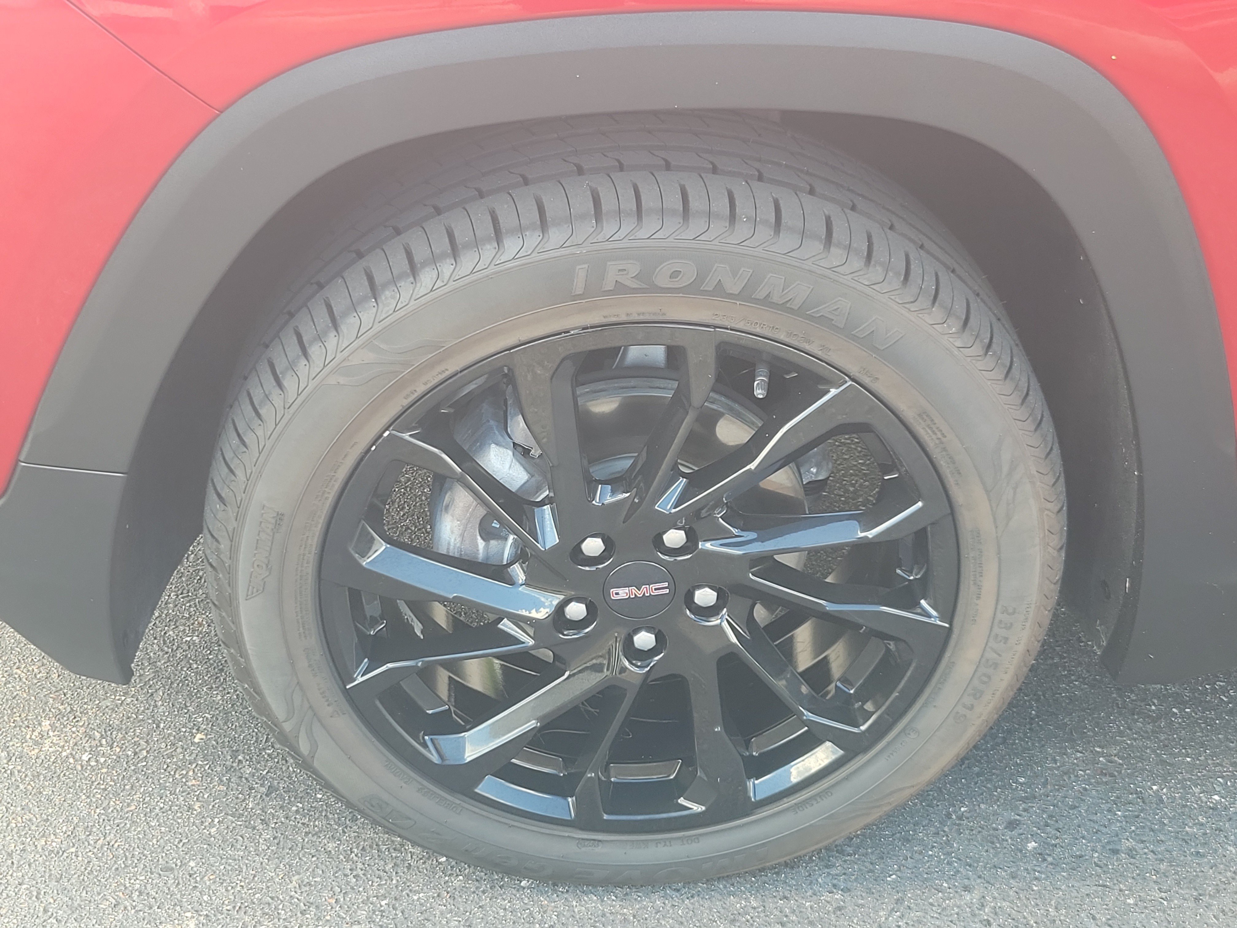Used 2023 GMC Terrain SLE w/ Driver Convenience Package FWD image 8