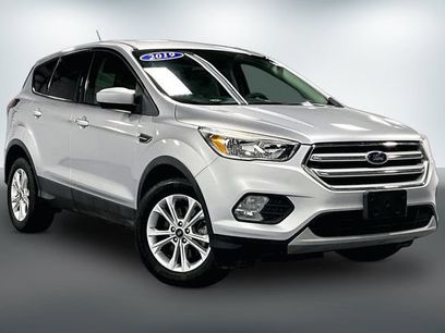 Used 2019 Ford Escape SE